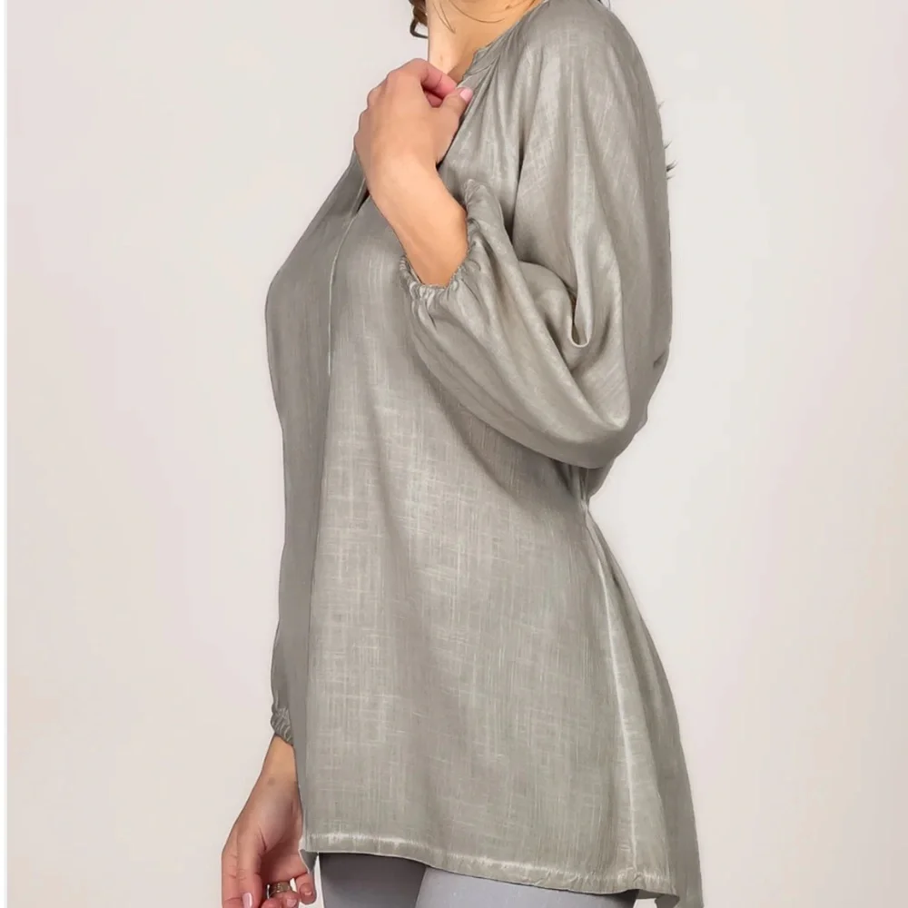 M. Rena Cinched Back Ruched Blouse V-neck size S/M - Picture 3 of 13